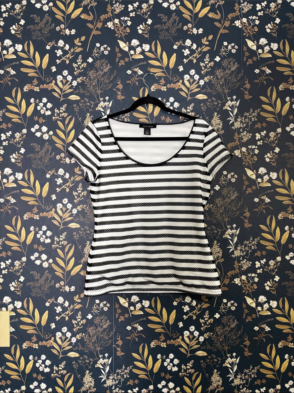White House Black Market Black & White Striped Scoop Neck Tee Size M